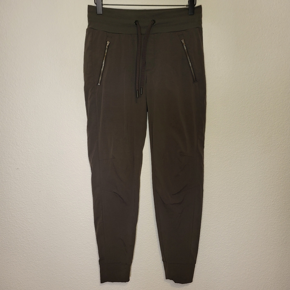 Athleta Trekkie North Jogger size 0